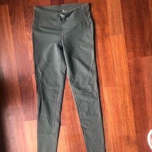 Athleta Salutation tight-TALL